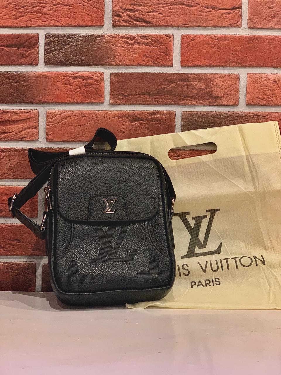 Master Quality Hand Carry LV-32