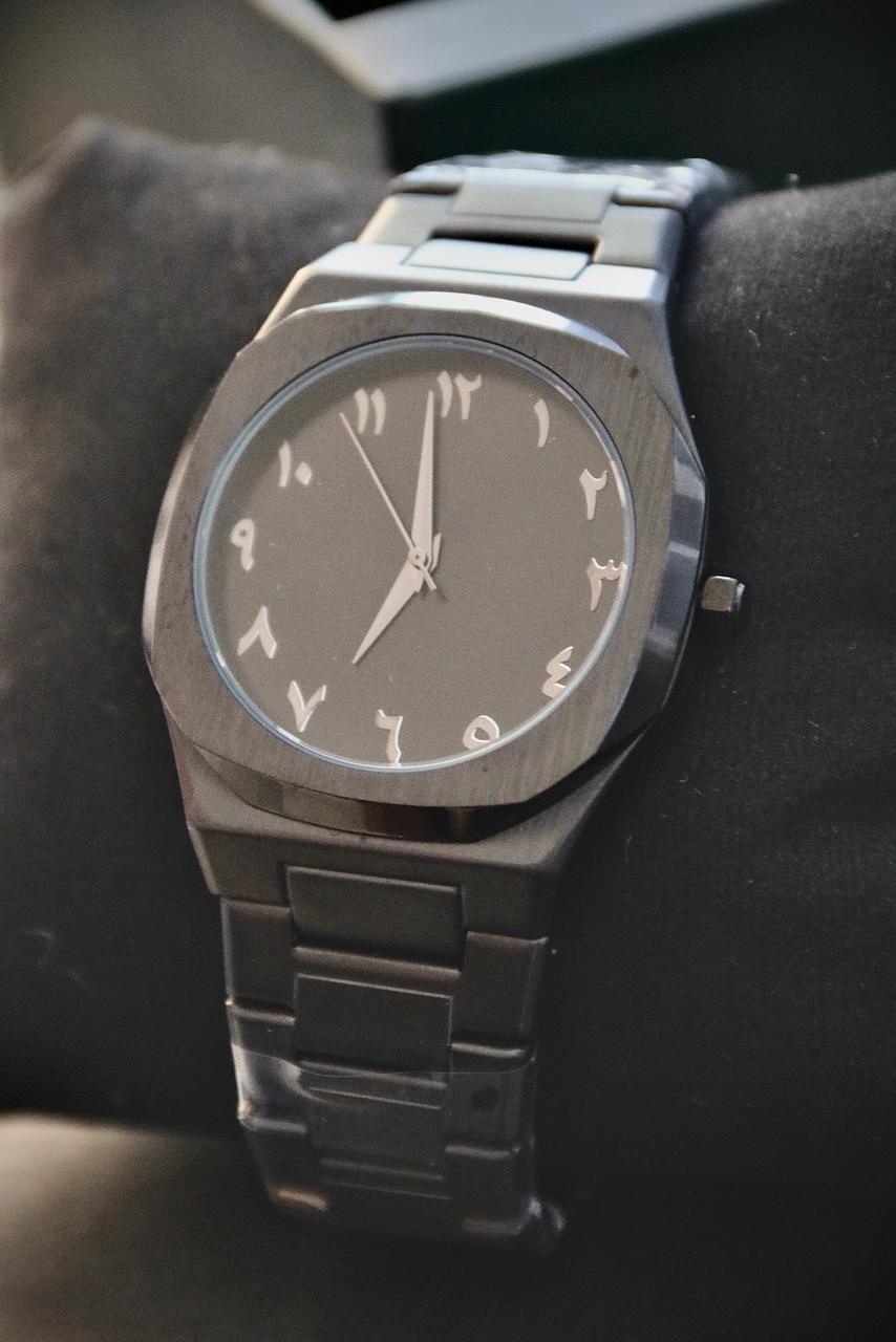 Aura in Stainless Steel