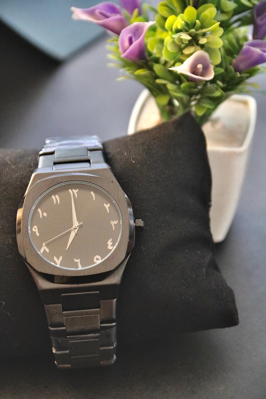 Aura in Stainless Steel