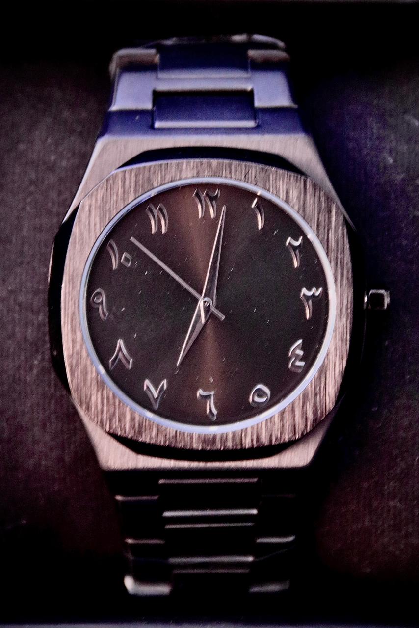 Aura in Stainless Steel