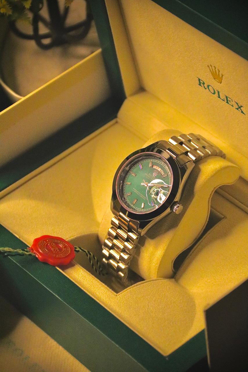 RLX  Sophisticated Day & Date S-90