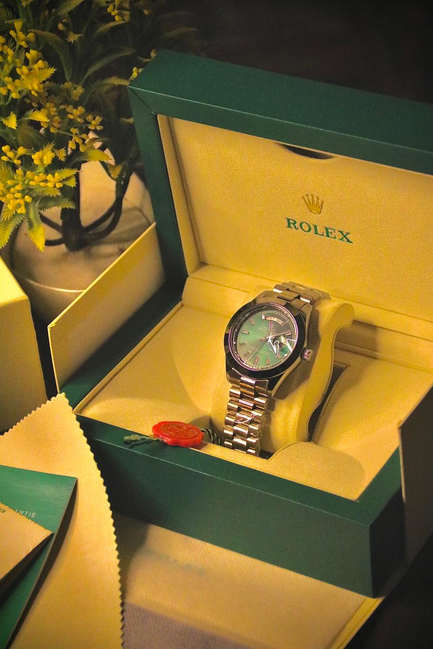 RLX  Sophisticated Day & Date S-90